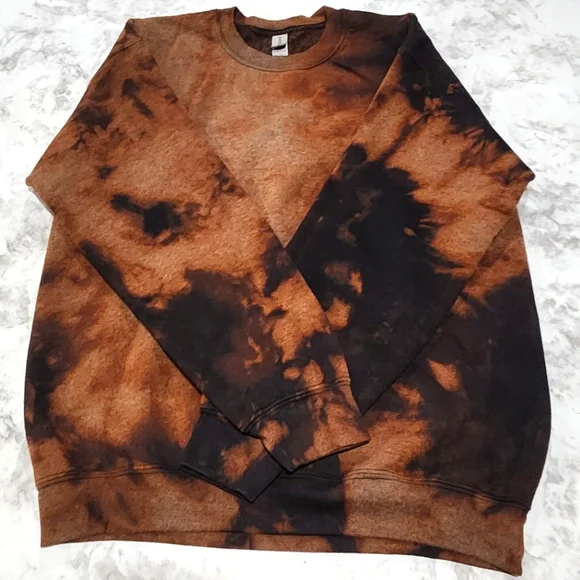 Gildan | Bleach Tie-dyed Sweatshirt | Size Medium - Picture 2 of 5